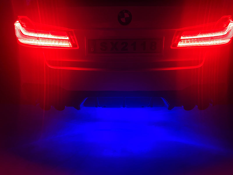 BMW M5 24V elektrische kinderauto – leder zitje, rubberen banden & 7 km/u | Kiddoplay