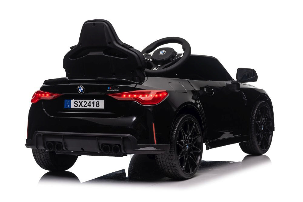 BMW M4 12V kinderauto – luxe elektrische sportwagen met rubberen banden, leren zitje & afstandsbediening | Kiddoplay