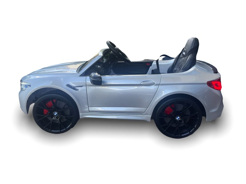 Bmw M5, Leder Zitje, Rubberen Banden, Kinder Accu Auto!